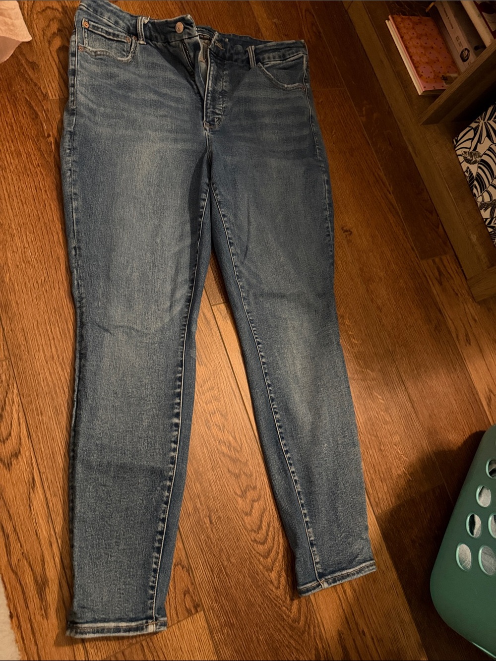 American Eagle Outfitters Women's Light Blue Skinny Jeans